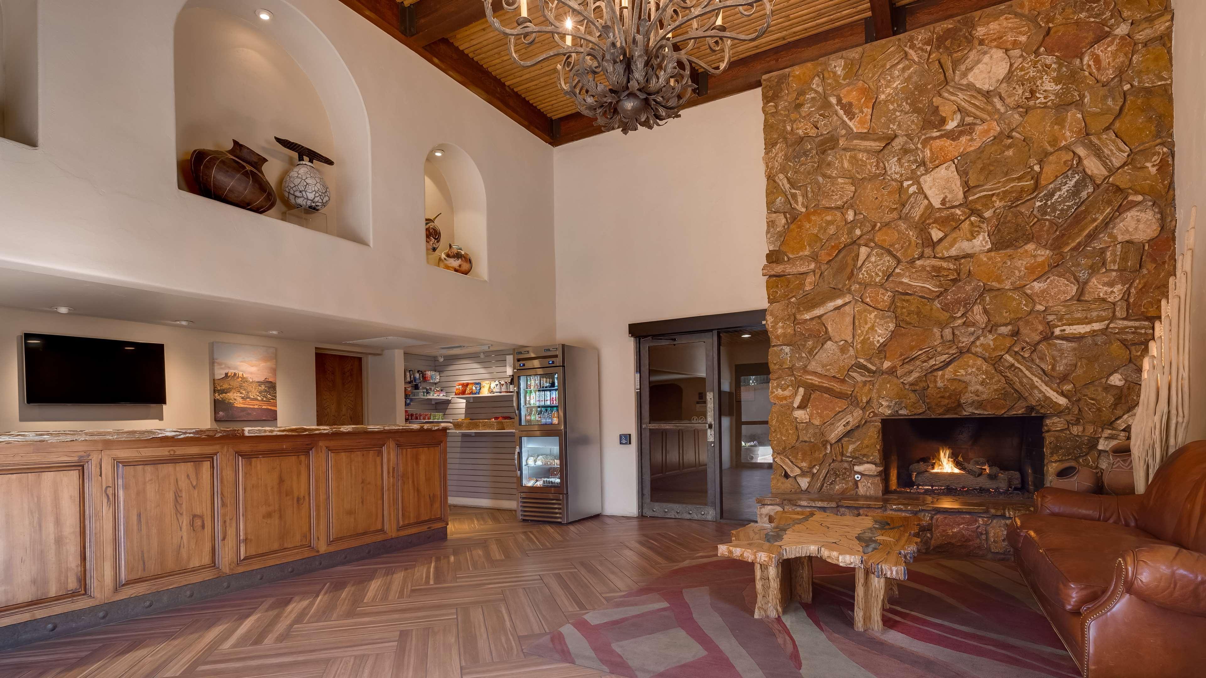 Best Western Plus Arroyo Roble Hotel & Creekside Villas Sedona Exterior photo