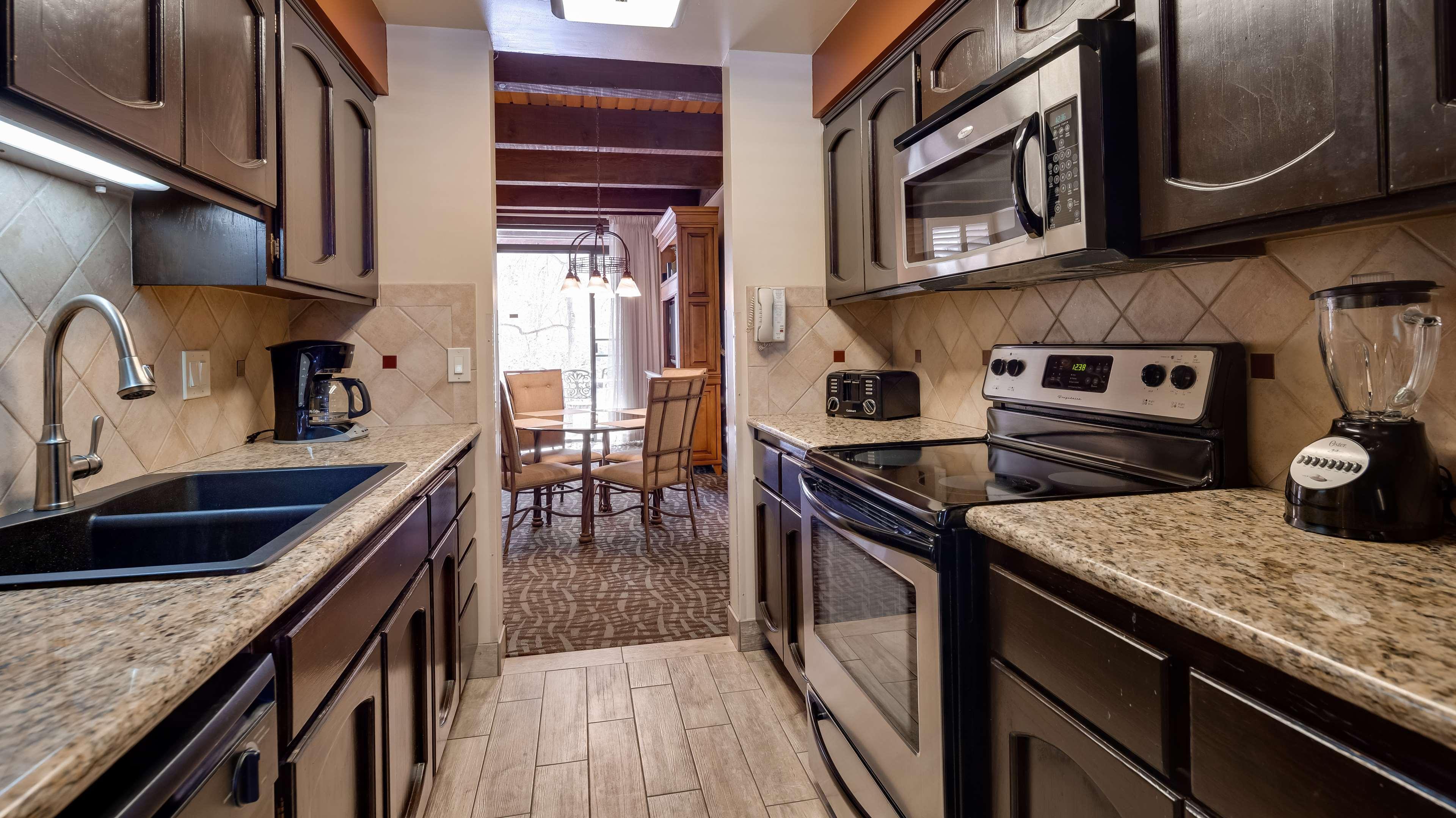 Best Western Plus Arroyo Roble Hotel & Creekside Villas Sedona Exterior photo
